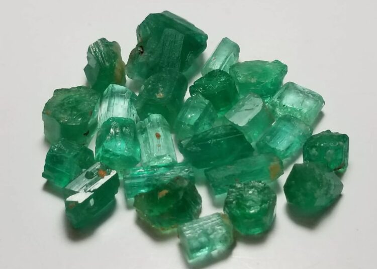 Gemfields’ November 2024 Emerald Auction Yields $16.1 Million Amid Market Challenges